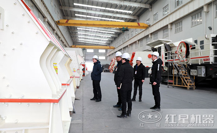 用戶來廠參觀試機(jī)